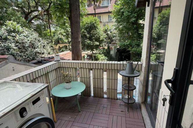 Cozy 1br with Balcony @iapm,Line 1/10/12 South Shanxi Road St.
