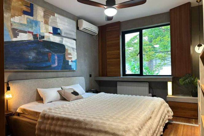 1 br near L10/L11 jiaotong uni station