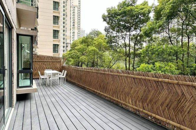 zhongtan rd elevator 2BR/2baths/big terrace@L3/4