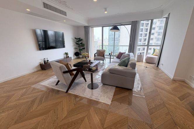 High-Floor Luxury 4BR on Anfu Road — 45,000 RMB