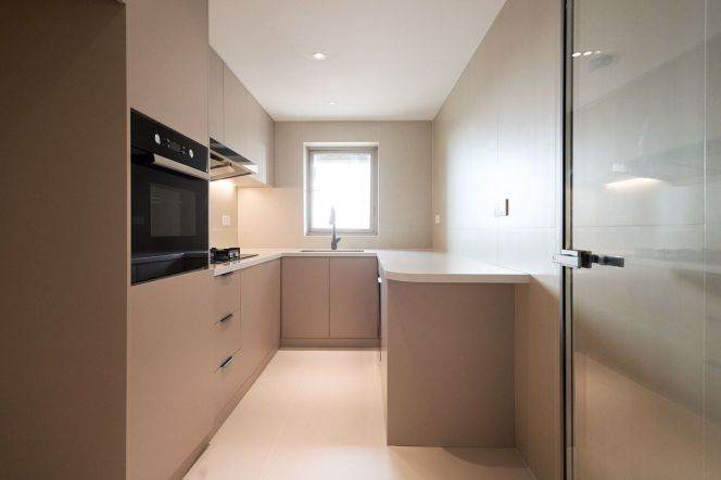modern big 2brs floor heating wooden floor nice river view beside Huang pu river IFC 