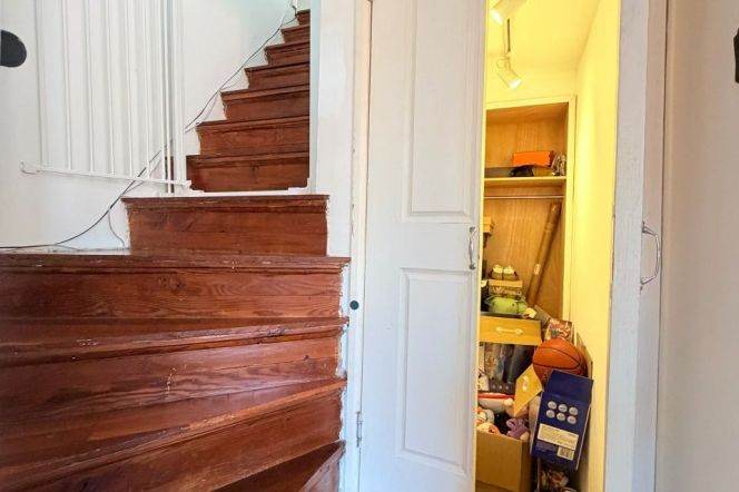 Iapm, south shaanxi rd., 3br 2ba 1terrace 120sqm. L1/10/12/13