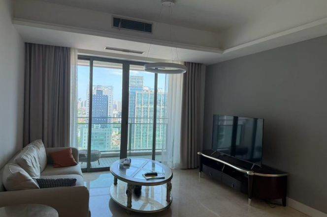High-rise 2br/2bt Flat in West Nanjing Road