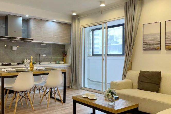 Nice Building+Spacious&Modern Elevator 1Bdr 1Bath Apt+L2/11 Jiang Su Rd+Large Storage+Jing An Temple