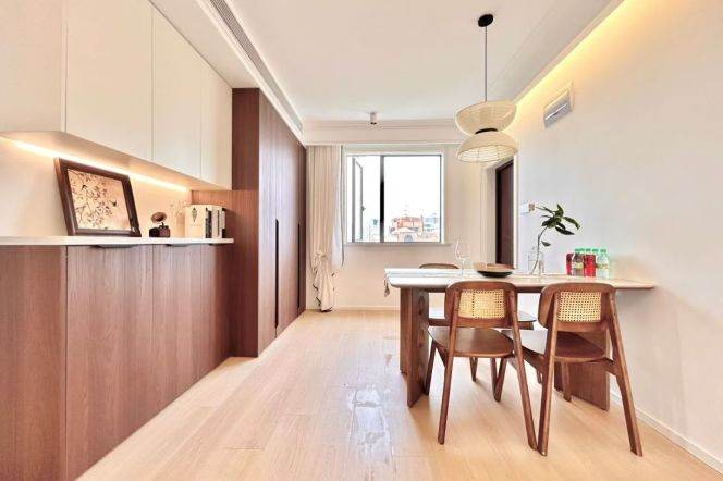 2 Brs, 1 Living room, Floor heating/Oven, 120 sqm @ Jiashan metro L9&12