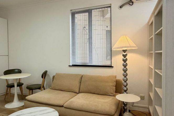 1 br near L9/L12 jiashan rd station+elevator