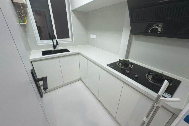 Renovated 1br, with nice kitchen,close to Beixinjing,Line 2