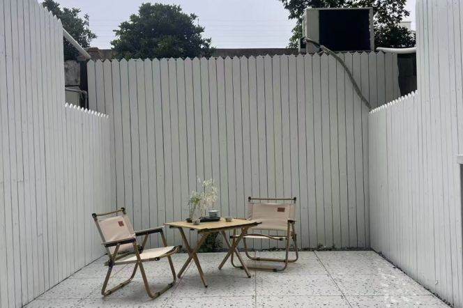 Changping rd 1BR apartment with yard