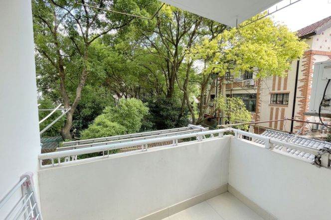Valuable Fuxing/Baoqing Rd NR Iapm 2BR with Balcony 9.5K 
