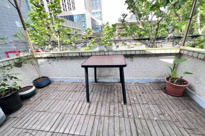 Jing'an Temple Station Spacious 1Br with Terrace Line2/7/14