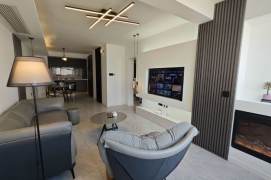 14k Comfort 3Br  with floor heating Nr Wuding Rd.line14