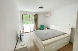 Valuable Fuxing/Baoqing Rd NR Iapm 2BR with Balcony 9.5K 