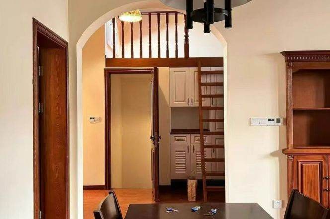 Charming 2BR Old House | Pitched Roof, High Ceilings nr Hengshan Rd Station