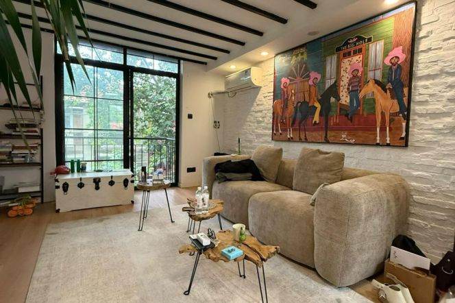 Jiashan Rd Station 1+1Br with Open Balcony Line9/12