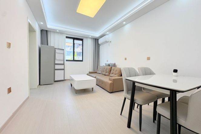 loushanguan rd 2BR/big living room@L2/15