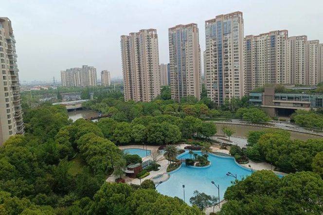 modern 3brs floor heating open modern furniture near century park and Green city 22.5K