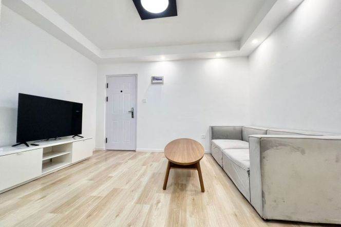 Elevator 2Brs/1Lr/1Bt apt nr Hanzhong rd,M1/12/13
