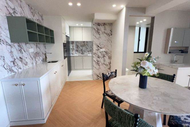 very modern 4brs penhouse with big terrace near Huang pu river line 8,9 only 34.5K