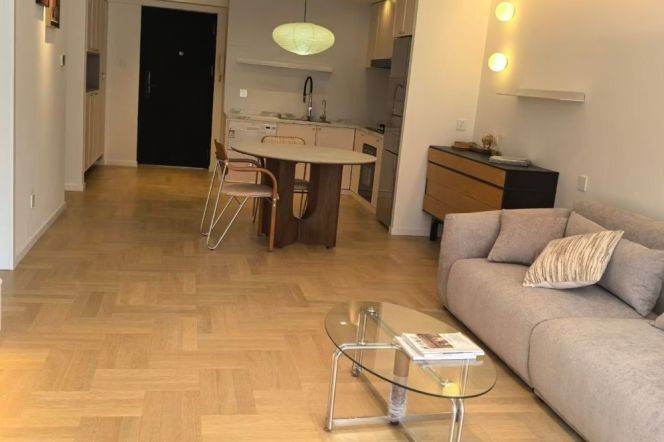 2 Brs, 2 Baths with Private Terrace/Floor heating/Dish washer, 120 sqm @ Changping metro L7