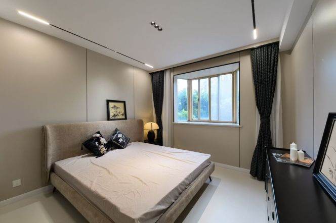 3 Brs, 2 Baths, Floor heating/Central ac/Dish washer, 145 sqm @ Century Park L2