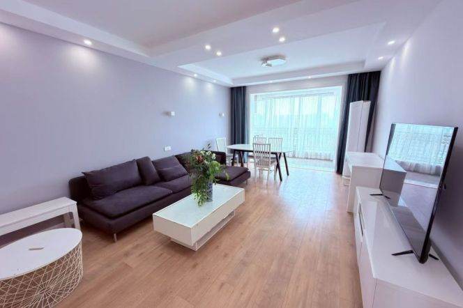 hognqiao rd elevator 4BR/4baths/180sqm@L3/4/10