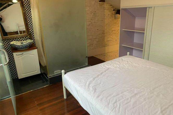 1Loft near line 1/10/12 S.Shan'xi Rd can long and short term lease