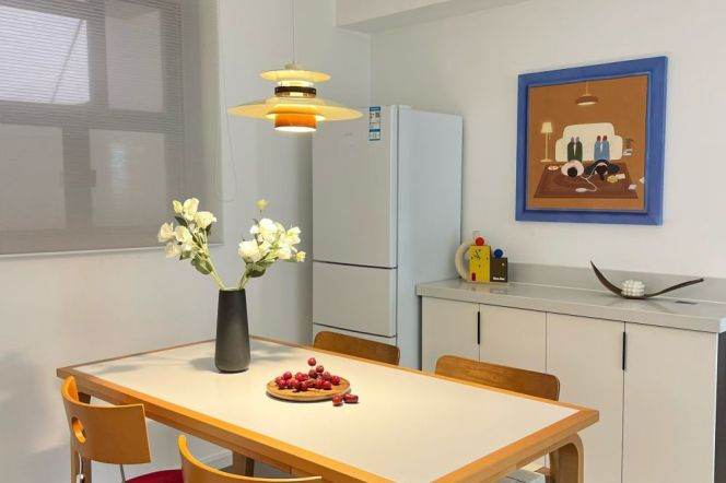 Line 1/12/13 Hanzhong Road - Renovated 2beds -high floor- comfortable living 