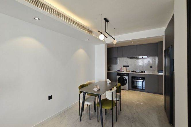 14k Comfort 3Br  with floor heating Nr Wuding Rd.line14