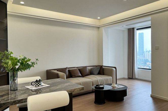 Spacious 1Br + great sunshine | Zhongshan Park Metro & West Yan'an rd Metro