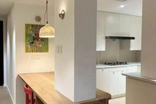 full of natural light-1bed -65sqm - comfortable- Jiaotong University 