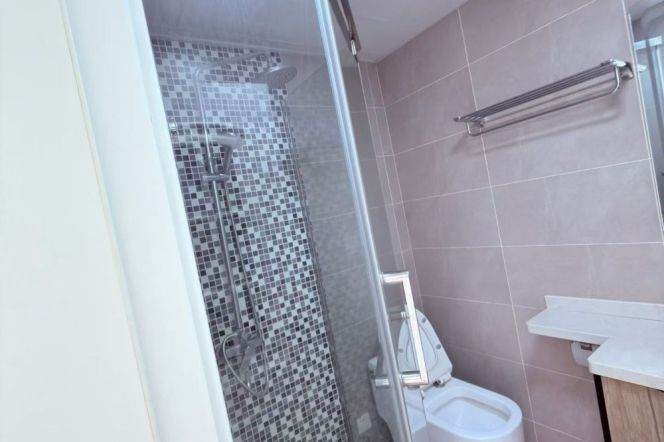 hognqiao rd elevator 4BR/4baths/180sqm@L3/4/10