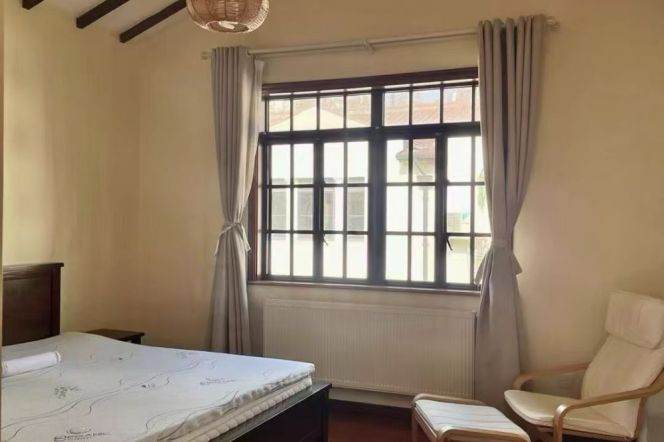 Jianguo West Road / Urumqi South Road, Yiyuan, old mansion, entire 3rd floor，L 7-9