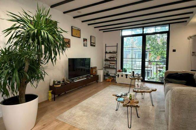 Jiashan Rd Station 1+1Br with Open Balcony Line9/12