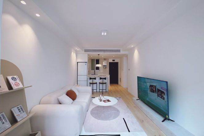 Yishan rd/Modern 1br 2lr/big living room/central AC/double south@L3/4/9