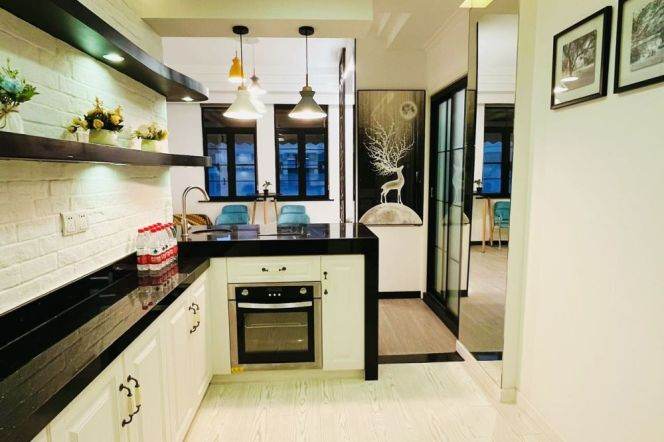 1Br,60sqm,West Nanjing Rd,Cost-effective