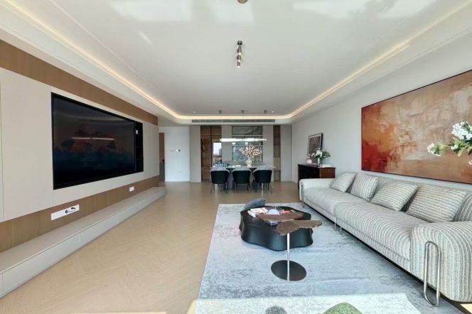 Premium  Bund Sightseeing and River-view   Luxury Flat | Full Heating & Central Air-con 