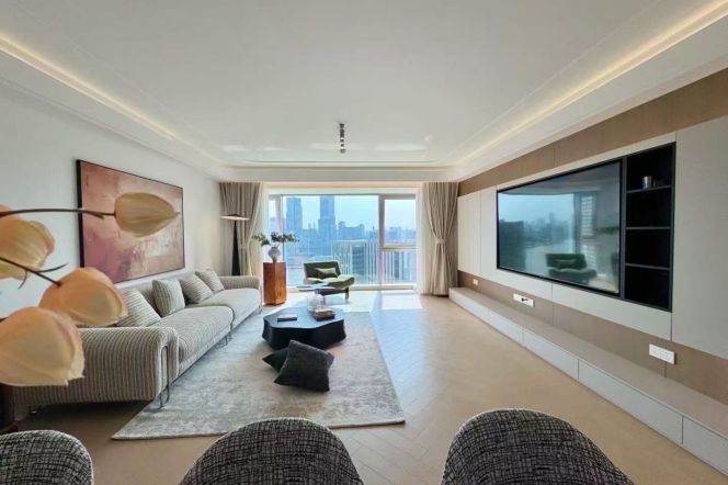 Premium  Bund Sightseeing and River-view   Luxury Flat | Full Heating & Central Air-con 