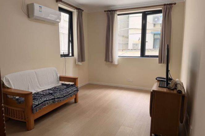 1BR near line 1 Heng'shan Rd and line 10 Shanghai Library metro can long and short lease