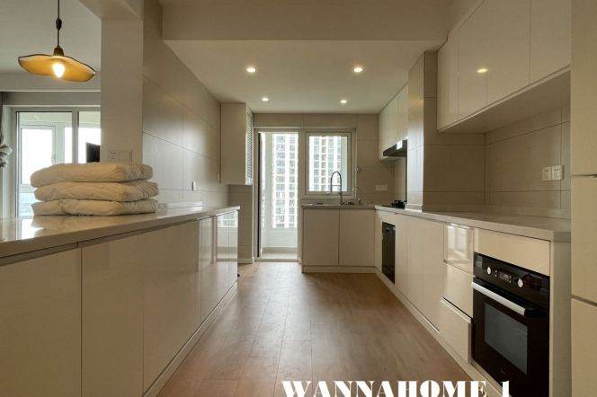 Spacious&Bright 3Bdrs 2Baths 3Balconies Apt+L13/14 Wu Ning Rd+Stunning View+Great Compound