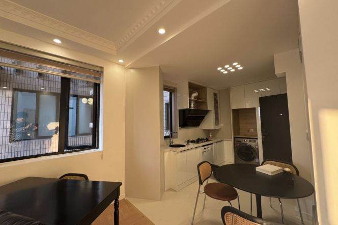  1BR high-rise @Xujiahui CBD Line 1/4/9/11