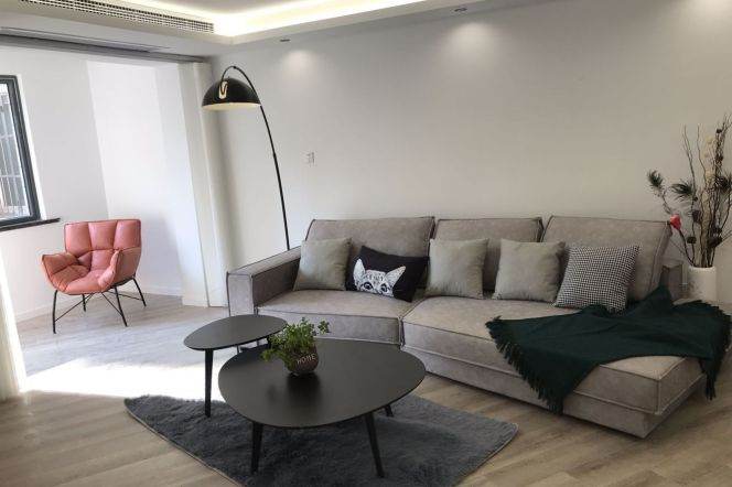 14.5k Clean 2Br 2Bathr with floor heating Nr Xujiahui line1/9/11