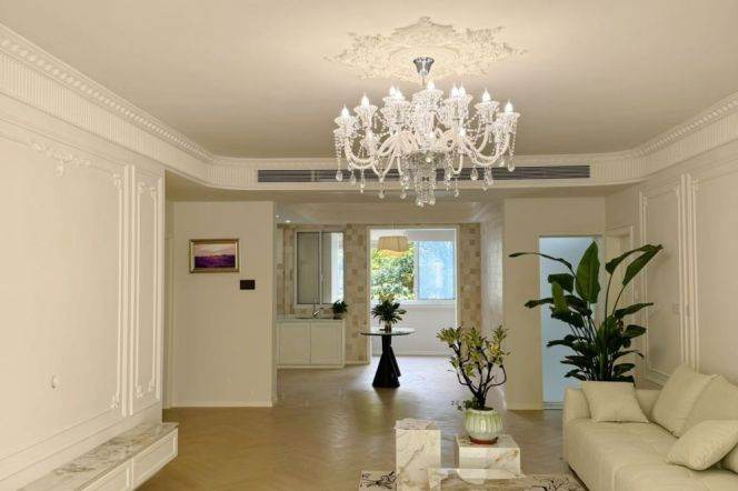3 Brs, 2 Baths with Yard/Floor heating/Central ac/Dryer, 140 sqm @ Lianhua metro L1