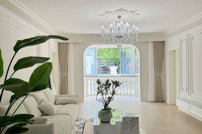 3 Brs, 2 Baths with Yard/Floor heating/Central ac/Dryer, 140 sqm @ Lianhua metro L1