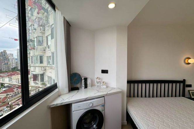 6.5k Brand new 1Br with floor heating Nr Zhenping Rd.line3/4/7