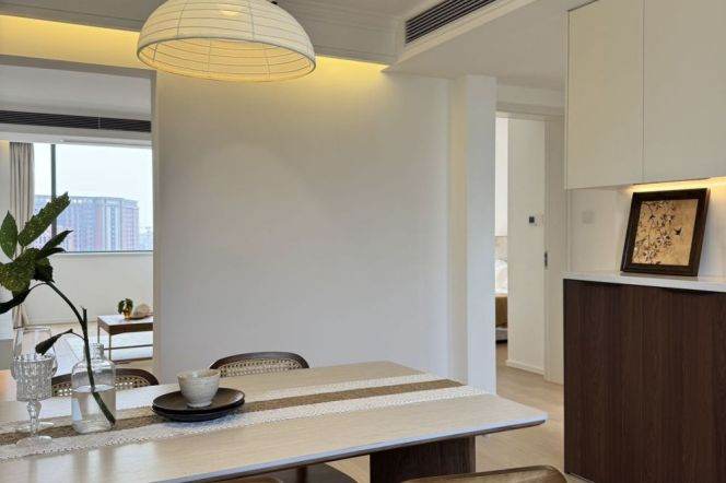 Highrise 2Br 20F | Big windows | South Shanxi rd metro & Jiashan rd metro |15.6K
