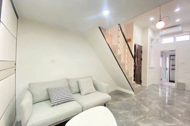 zhongshan park loft 1BR/living room@L2/3/4