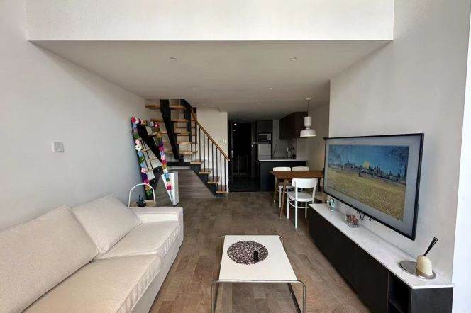 Elevator: 2BR – Service apartment; 6 minutes to Line 14 – Wuding Road