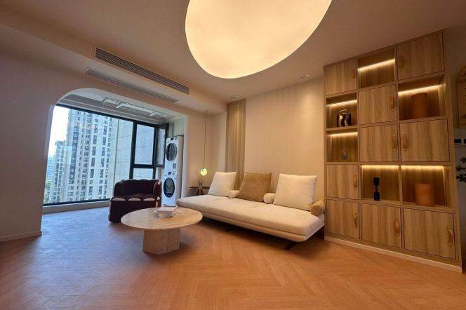 Quality 3br,2br,CA,floor heating,new compound in Gubei,Line 15
