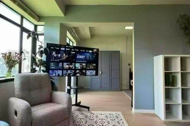 Historical Building 1br with Balcony@Shanghai Library,Hengshan Road St.