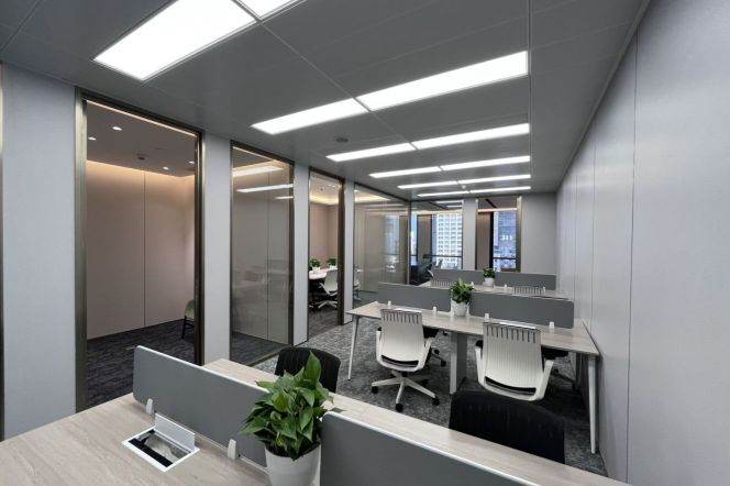 Fully Furnished Office nr the Bund & YuYuan Garden M10/14
